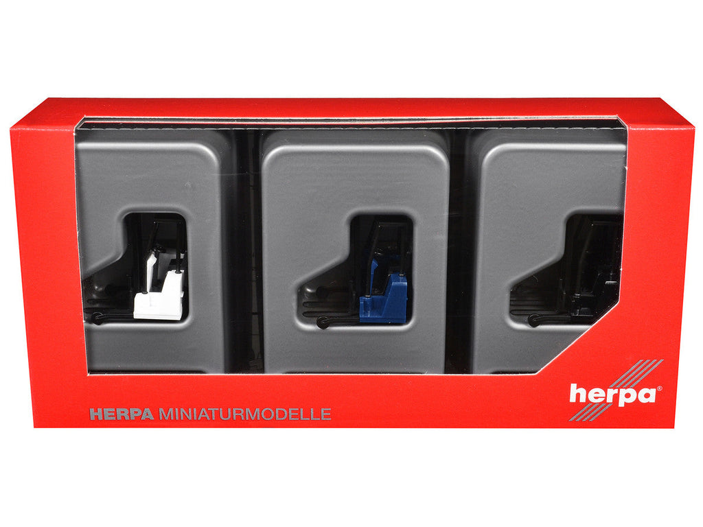 Forklifts with Trailer Bumper 3 Piece Set 1/87 (HO) Plastic Models by Promotex