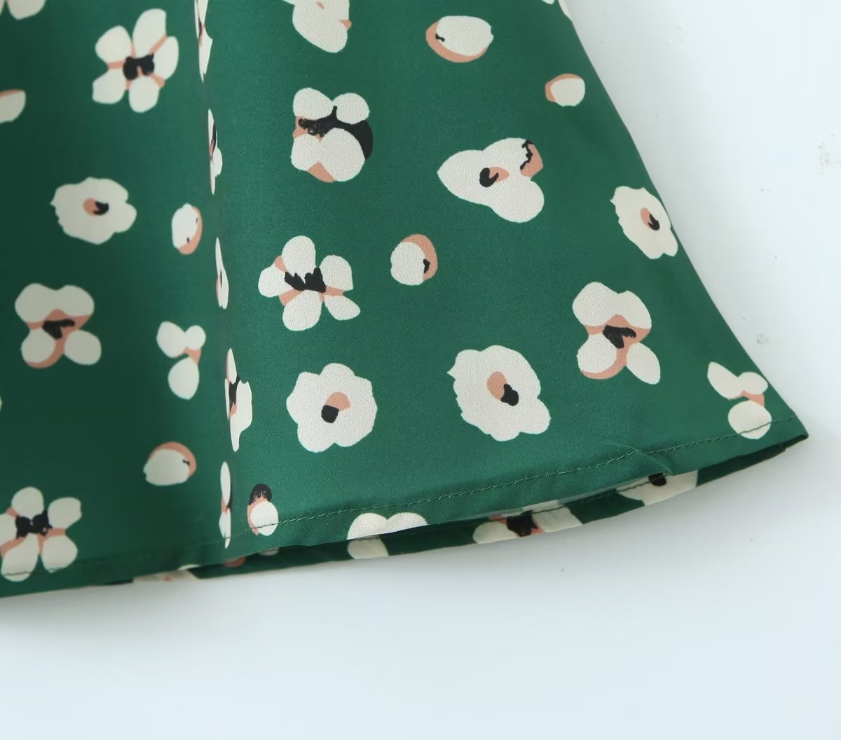 Green Shivering Short Sleeve Dress Women Summer Slim Fit V neck Slimming Tea Break