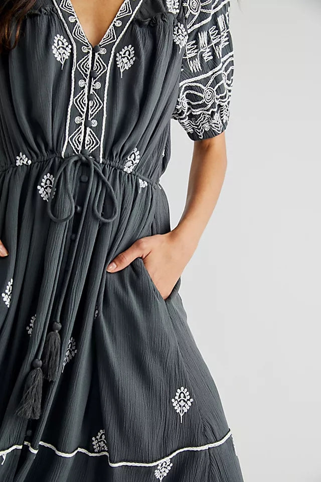 Women New Spring and Autumn Daily Elegant Cotton Embroidered Lace Up Long Dress