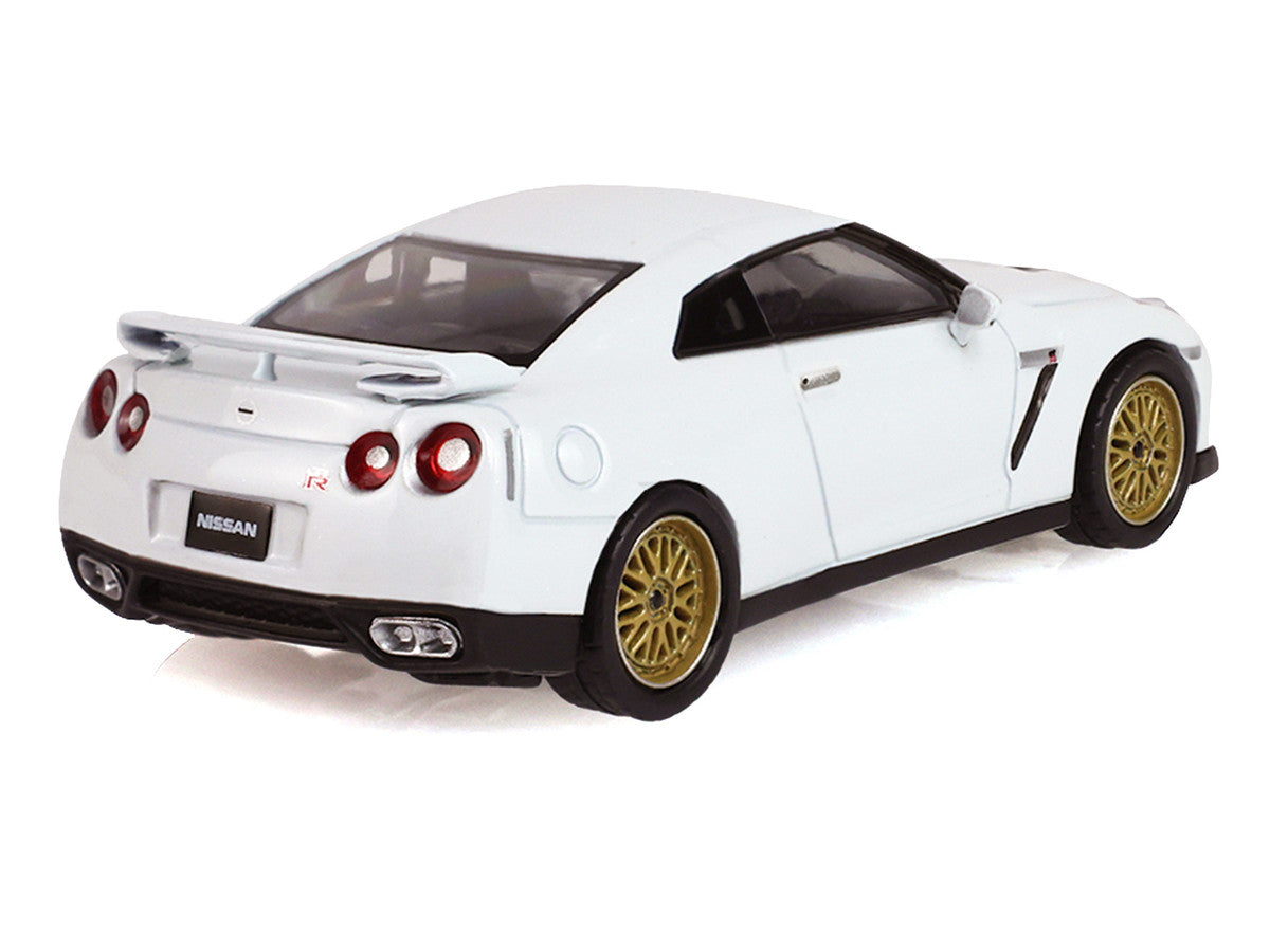 2007 Nissan GT-R (R35) Pearl White with Gold Wheels "Tokyo Torque" Series 10 1/64 Diecast Model Car by Greenlight