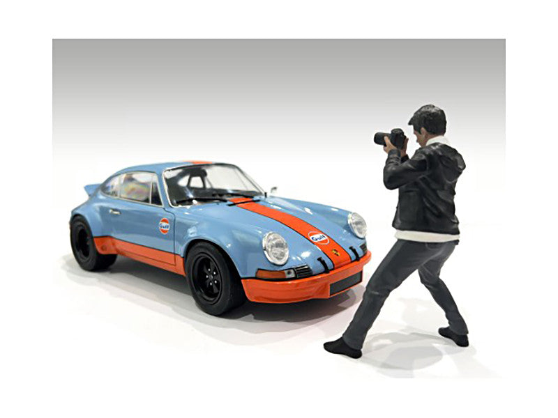 "Photographers" Figure #6 for 1/24 Scale Models by American Diorama