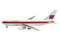 Boeing 767-200 Commercial Aircraft "United Airlines" (N606UA) White with Stripes 1/400 Diecast Model by V1:400