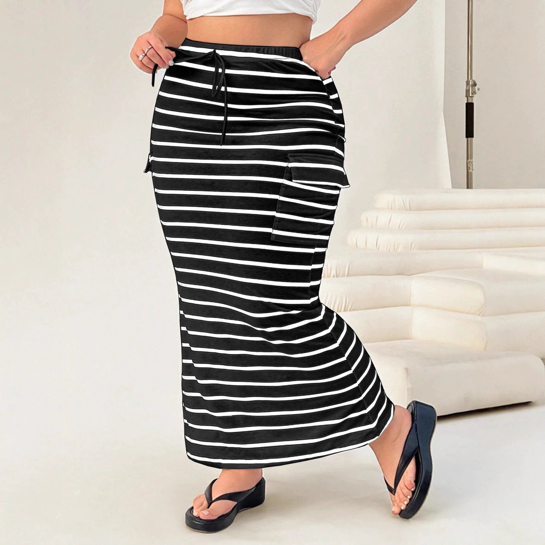 Knitted Simple Pocket Slim-fit Hip Skirt