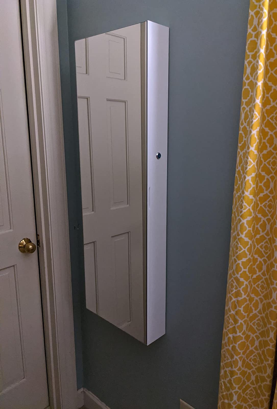 Mirror Jewelry Cabinet Armoire, Lockable Wall-Mounted Storage Organizer Unit with 2 Cosmetic Storage Trays