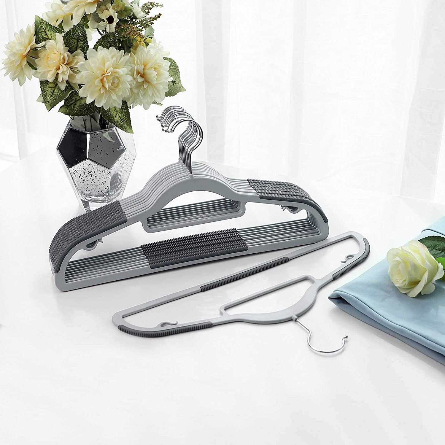 Pack of 50 Coat Hangers, Heavy Duty Plastic Hangers with Non-Slip Design, Space-Saving Clothes Hangers