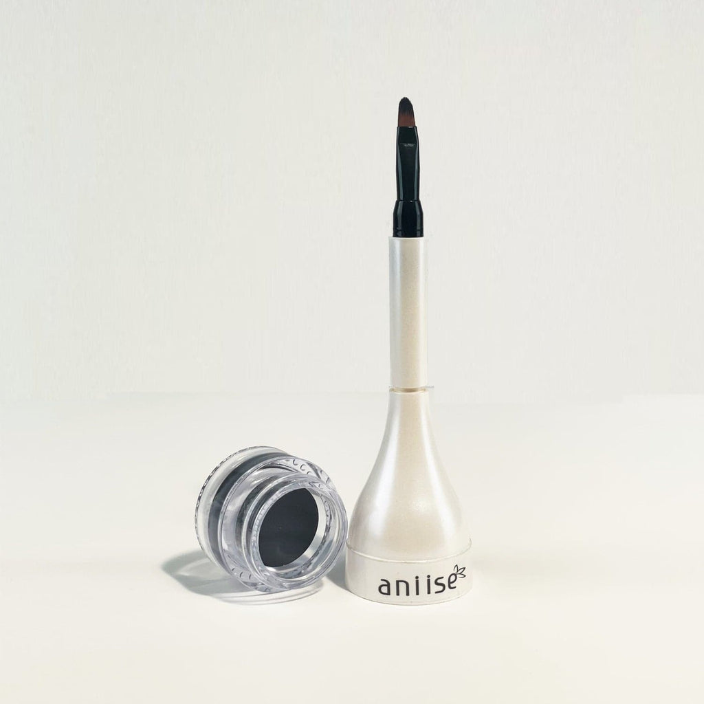 Gel Eyeliner with Built-in Brush