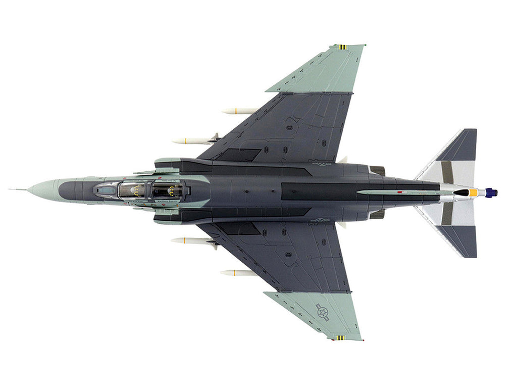 McDonnell Douglas F-4G Phantom II Fighter-Bomber Aircraft "Wild Weasels 69-7253 561st TFS 35th TFW George AFB" (1991) United States Air Force "Air Power Series" 1/72 Diecast Model by Hobby Master