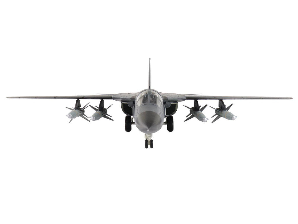 General Dynamics F-111C Pig Aircraft "90th Anniversary of No. 6 Squadron" (2007) Royal Australian Air Force  "Air Power Series" 1/72 Diecast Model by Hobby Master