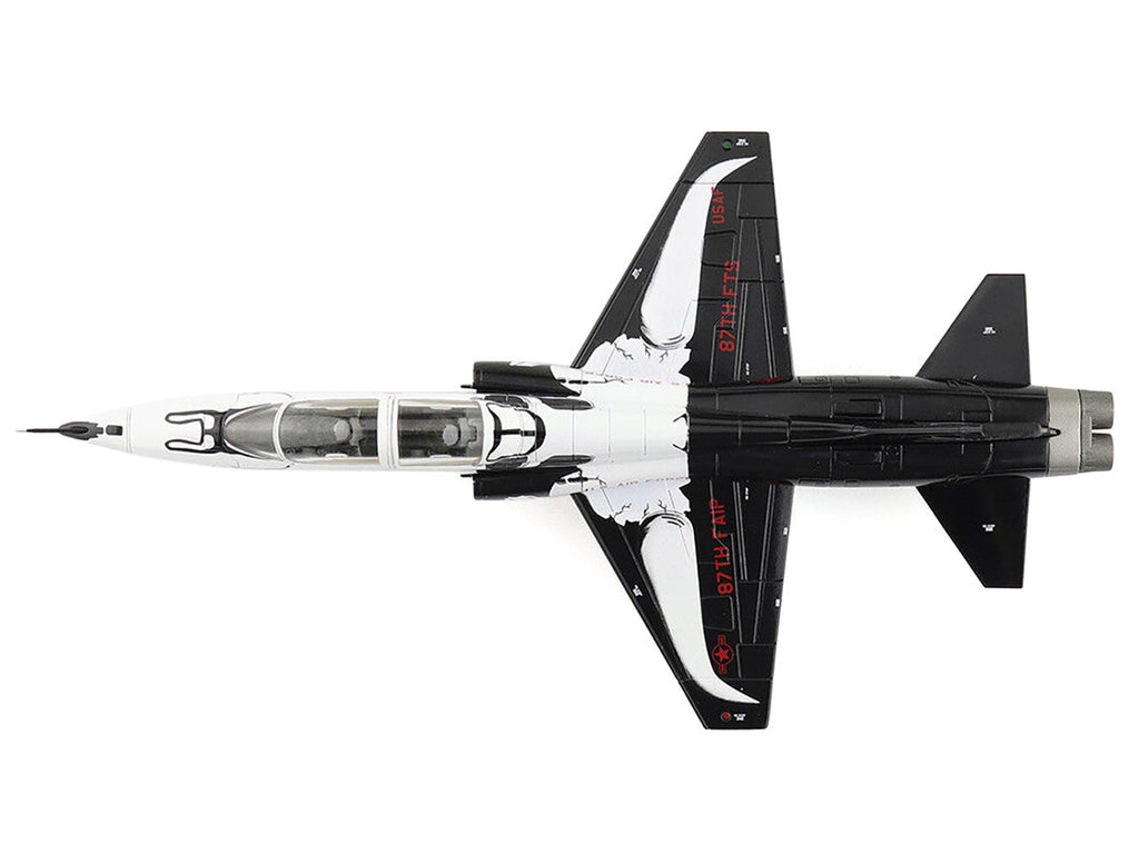 Northrop T-38C Talon Aircraft "65-10331 FAIP Scheme 87th FTS Laughlin AFB" (2021) United States Air Force "Air Power Series" 1/72 Diecast Model by Hobby Master