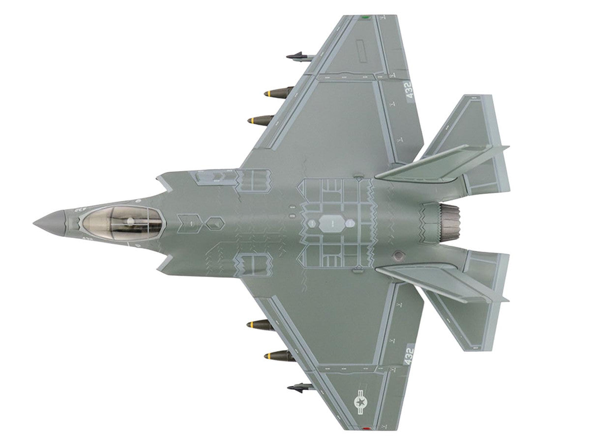 Lockheed F-35C Lightning II Aircraft "169034 VFA-125 Rough Raiders" (2022) United States Navy "Air Power Series" 1/72 Diecast Model by Hobby Master