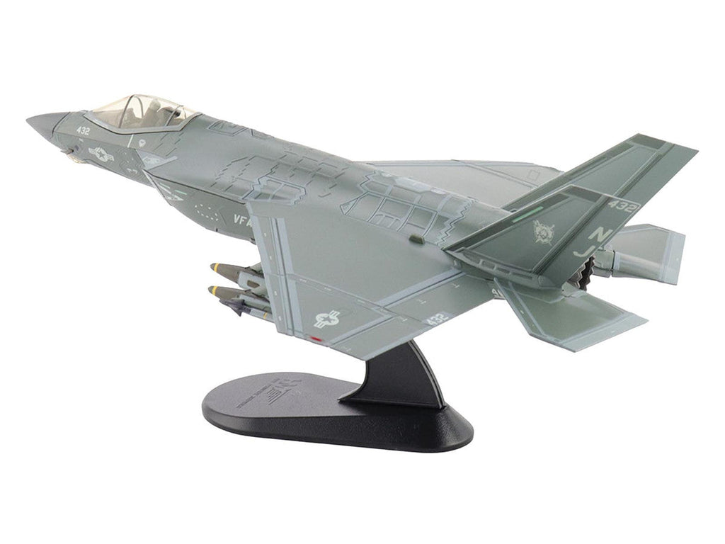 Lockheed F-35C Lightning II Aircraft "169034 VFA-125 Rough Raiders" (2022) United States Navy "Air Power Series" 1/72 Diecast Model by Hobby Master