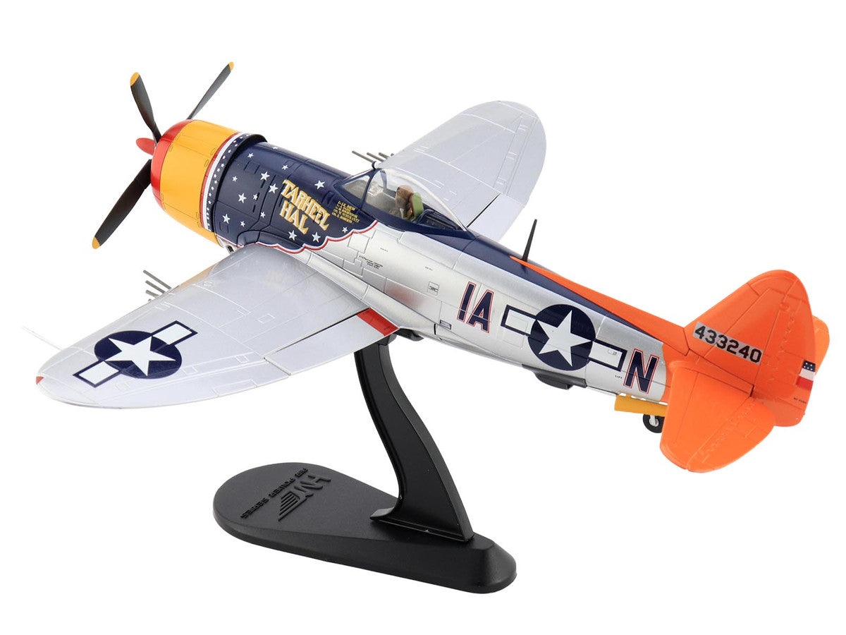 Republic P-47D Thunderbolt Aircraft "Tarheel Hal Lt. 'Ike' David 66 FS 358 FG" (1945) United States Army Air Forces "Air Power Series" 1/48 Diecast Model by Hobby Master