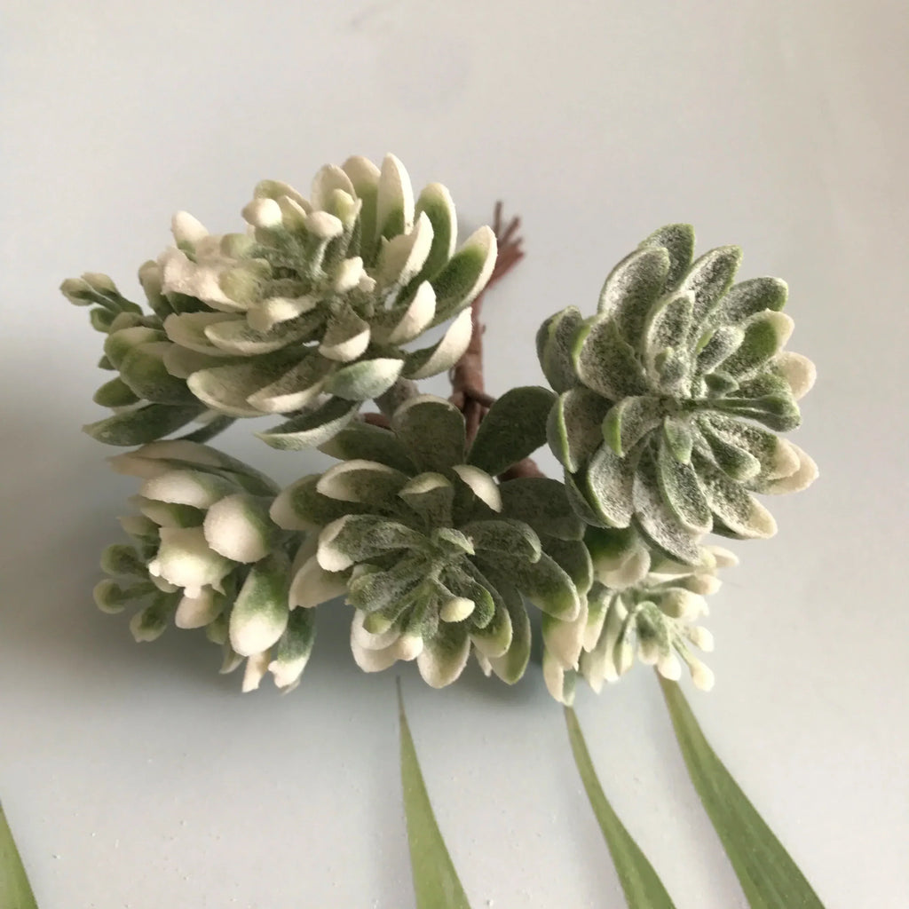 DecorBites™ Greenery Berry Stamen Bundle for DIY Christmas Decor & Gift Wrapping
