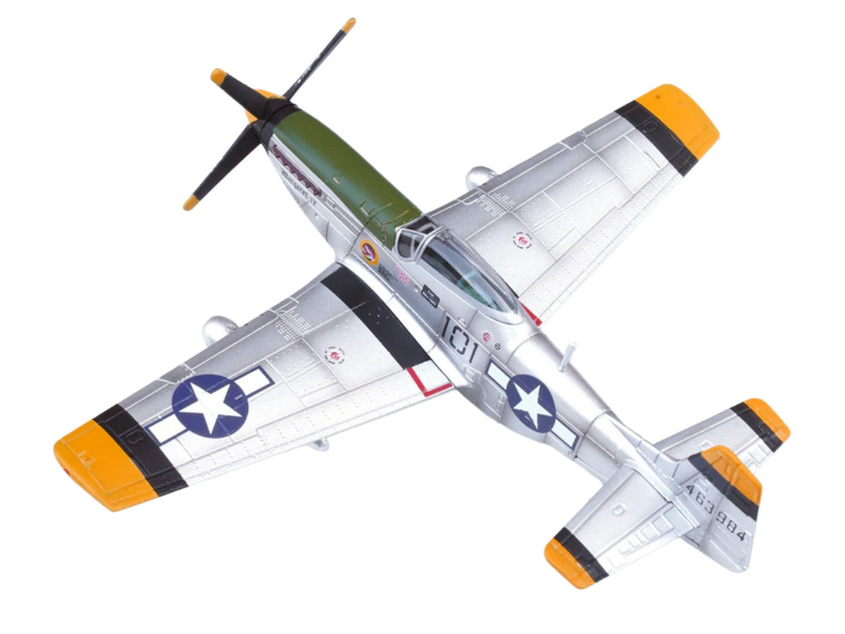 North American P-51D Mustang Aircraft "Margaret IV James Tapp 78th Fighter Squadron 15th Fighter Group Twentieth Air Force Iwo Jima" (1945) United States Army Air Forces 1/72 Diecast Model Airplane by Legion