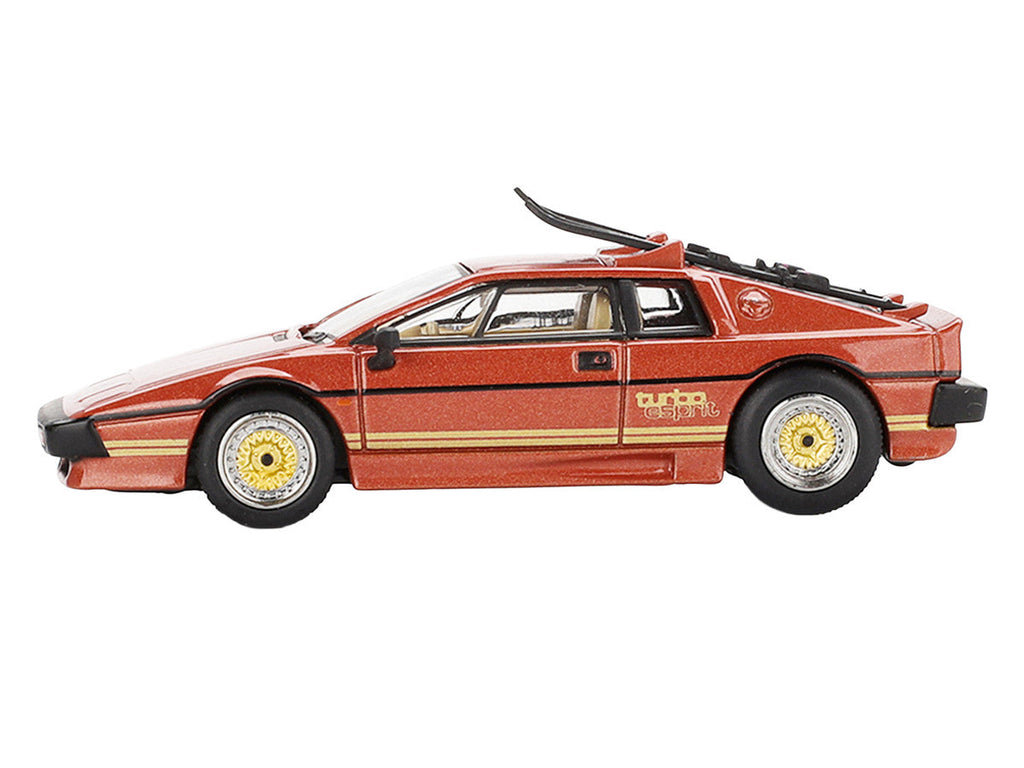 Lotus Esprit Turbo RHD (Right Hand Drive) Copper Fire Metallic with Skiis 007 James Bond "For Your Eyes Only" (1981) Movie Limited Edition 1/64 Diecast Model Car by Mini GT
