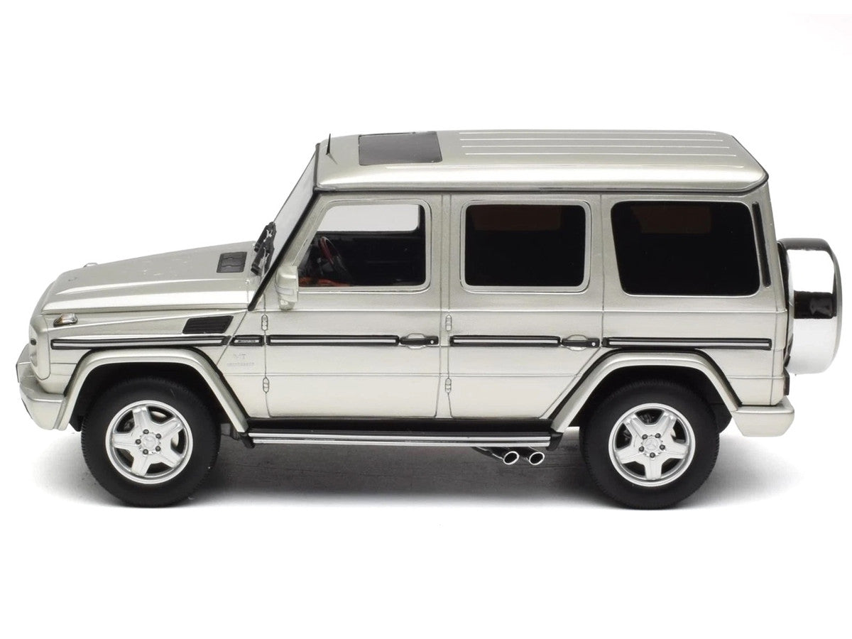 2003 Mercedes-Benz G-Class 55 AMG Iridium Silver Metallic Limited Edition to 999 pieces Worldwide 1/18 Model Car by Otto Mobile