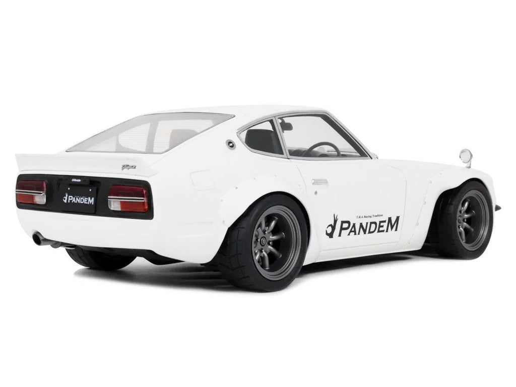 2015 Nissan PANDEM Fairlady Z RHD (Right Hand Drive) White Limited Edition to 2000 pieces Worldwide 1/18 Model Car by Otto Mobile