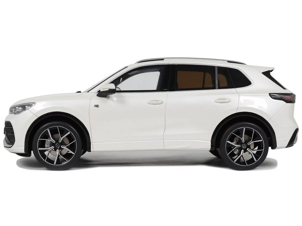 2024 Volkswagen Tiguan E Tsi R-Line Oryx White Pearl Limited Edition to 999 pieces Worldwide 1/18 Model Car by Otto Mobile