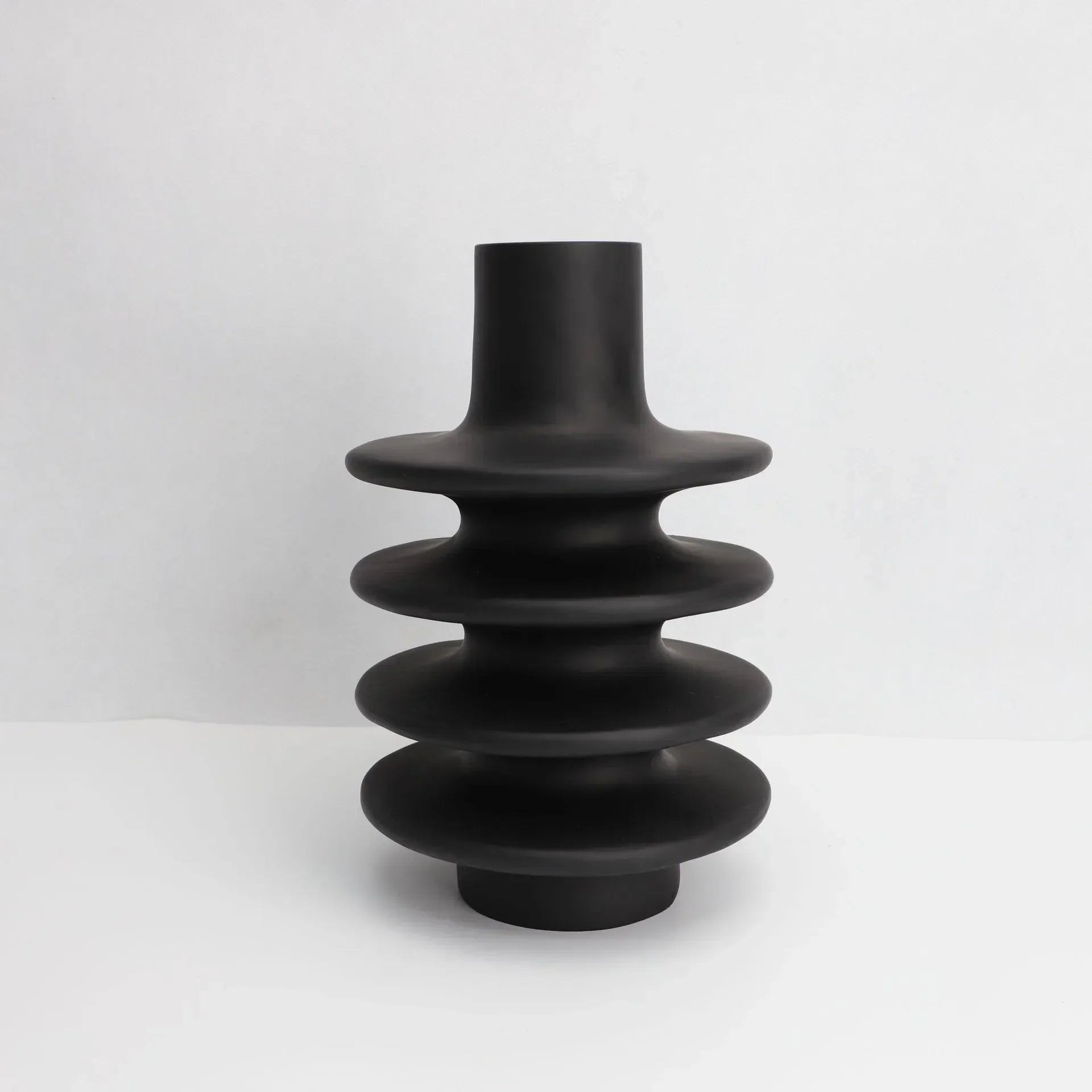 DecorBites™ Geometric Circle Spiral Black Resin Vase - Home Decor Flower Pot