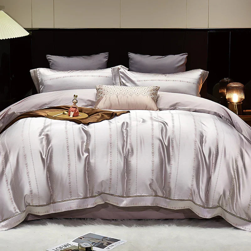 DecorBites™ Gold Leaves Jacquard Cotton Bedding Set with Smooth Egyptian Cotton Duvet Cover
