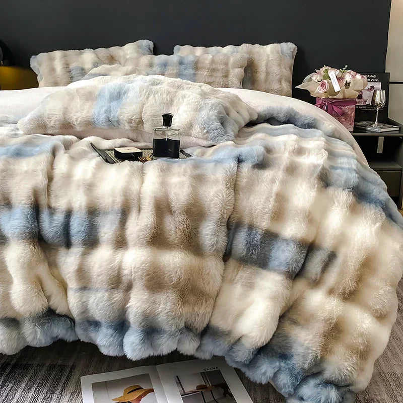 DecorBites™ Gradient Faux Rabbit Fur Bedding Set - Warm Luxury Plush Duvet Cover & Quilt Sets