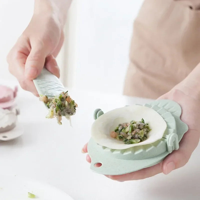 DecorBites™ Dumplings Maker Tool Wheat Straw Jiaozi Pierogi Mold Clips Pastry Kitchen Accessories
