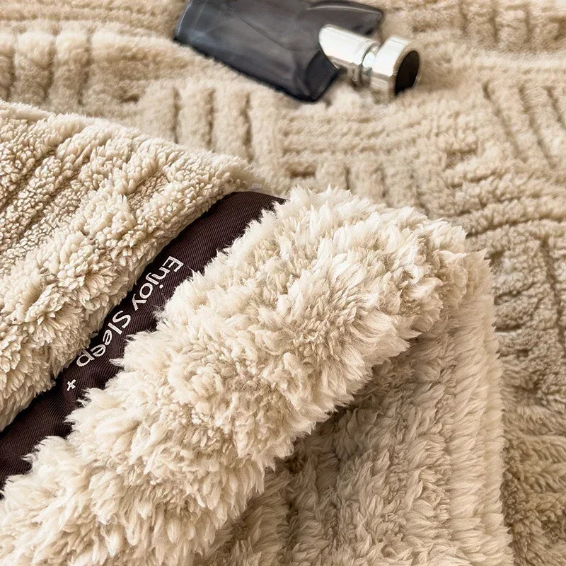 DecorBites™ Cozy Fluffy Fleece Blanket for Autumn Winter, Soft Warm Maternal Child Bed Sofa Cover
