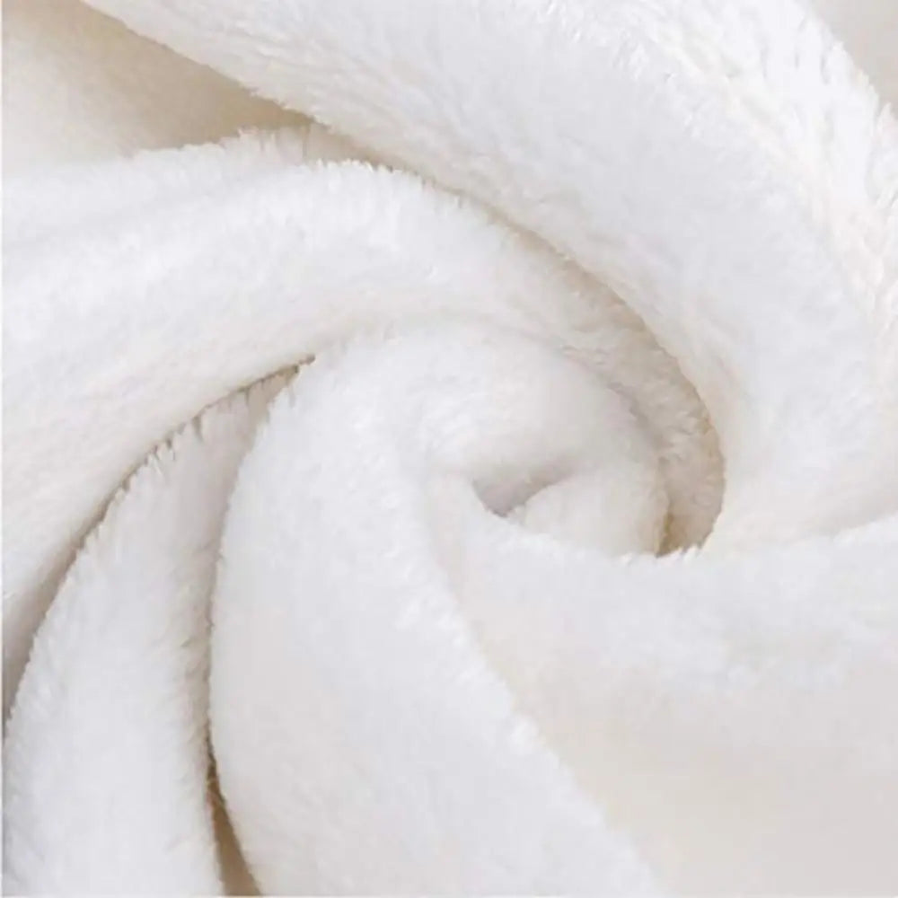 DecorBites™ Cozy Flannel Throw Blanket for Sofas, Cars, and Travel
