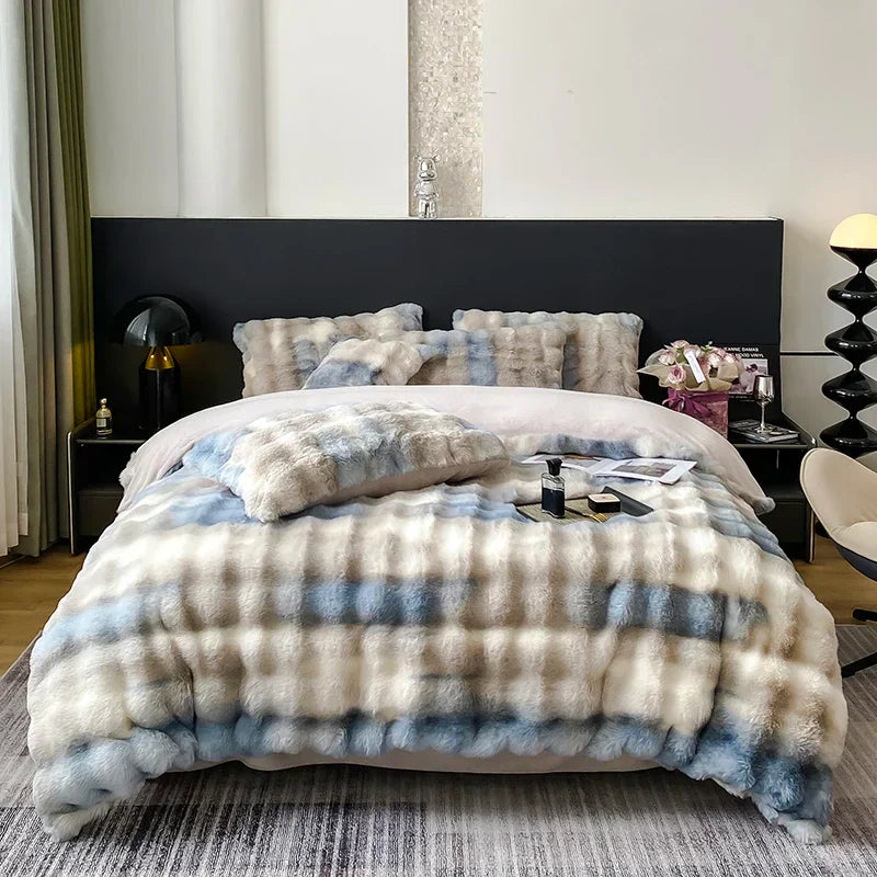 DecorBites™ Gradient Faux Rabbit Fur Bedding Set - Warm Luxury Plush Duvet Cover & Quilt Sets