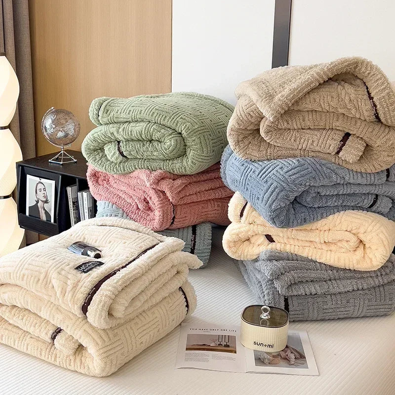 DecorBites™ Cozy Fluffy Fleece Blanket for Autumn Winter, Soft Warm Maternal Child Bed Sofa Cover