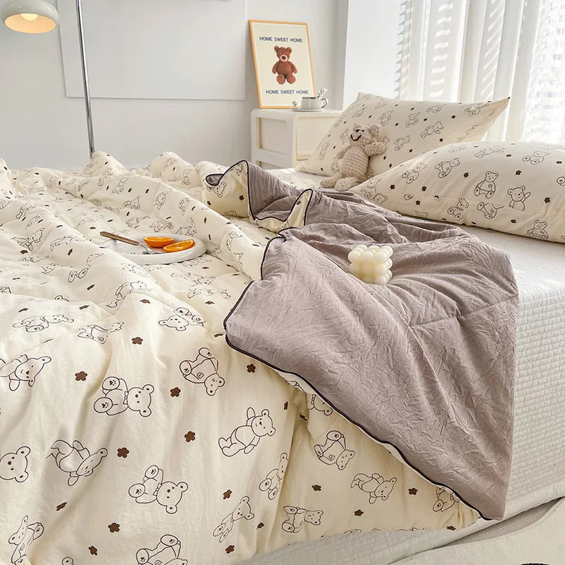 DecorBites™ Double Layered Soya Fibre Filling Quilt: Soft, Breathable, Grade A Maternal and Child Comforter