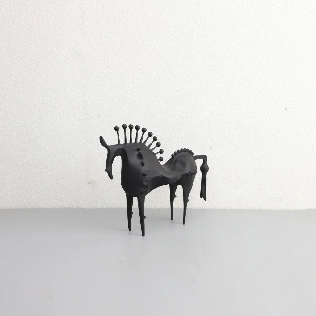 DecorBites™ Abstract Horse Metal Sculpture Decorative Figurine - Home Decoration Accessory