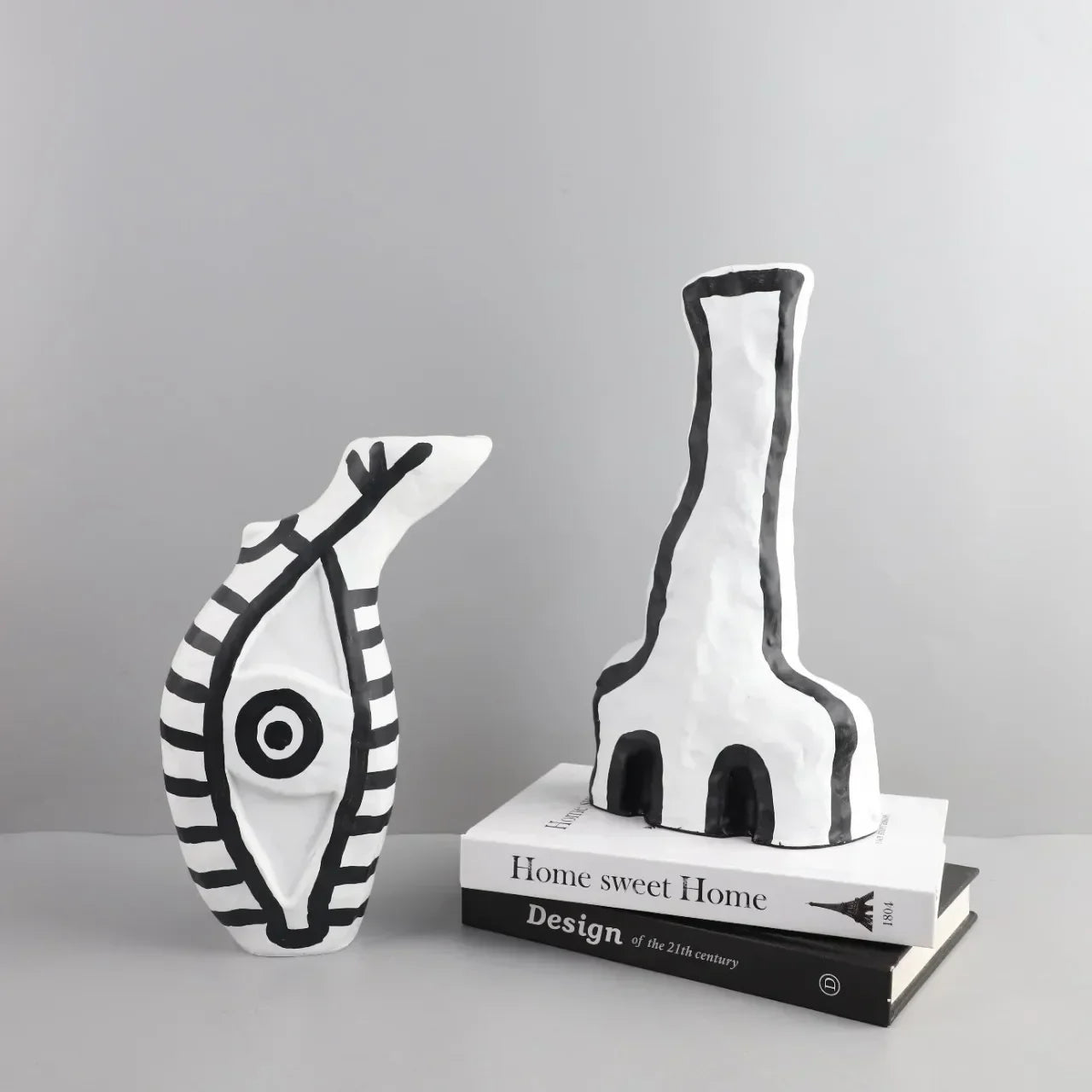 DecorBites™ Abstract Geometric Eye Pattern Vase Resin Handicraft Room Decoration