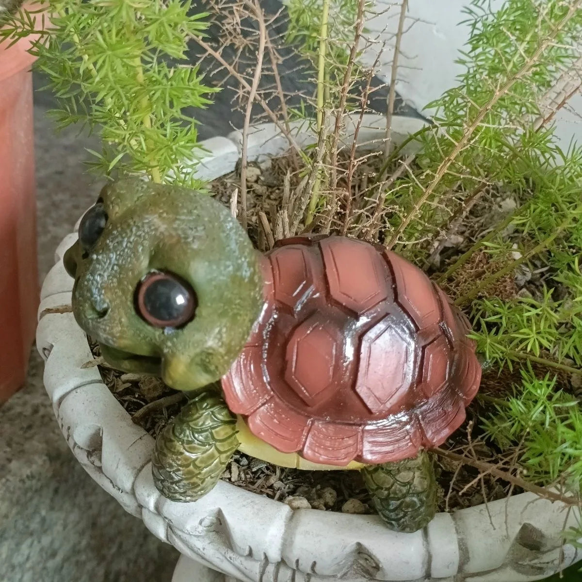 DecorBites™ Crawling Turtle Sculpture Resin Decor for Garden, Yard, Balcony, Lawn