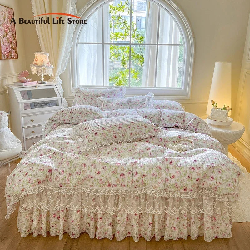 DecorBites™ French Lace Ruffles Seersucker Bed Set: 4Pcs Princess Bedding Quilt Cover