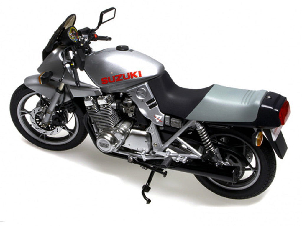 Model Kit Suzuki GSX1100S Katana Motorcycle 1/12 Scale Model by Tamiya