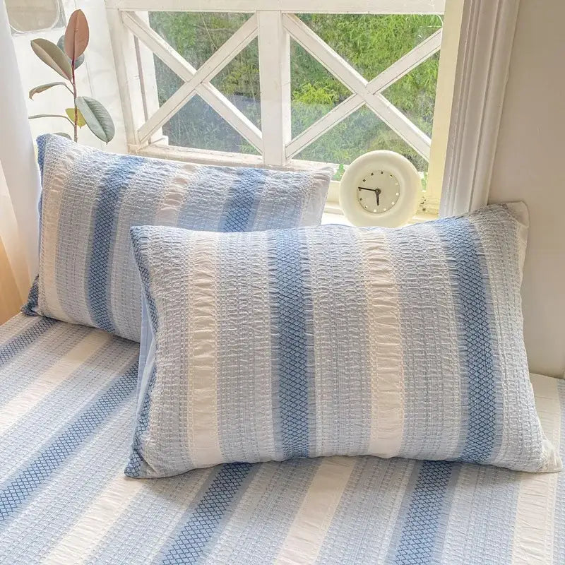 DecorBites™ Cotton Jacquard Fitted Sheet Set with 2 Pillowcases, Dustproof & Anti-Slip