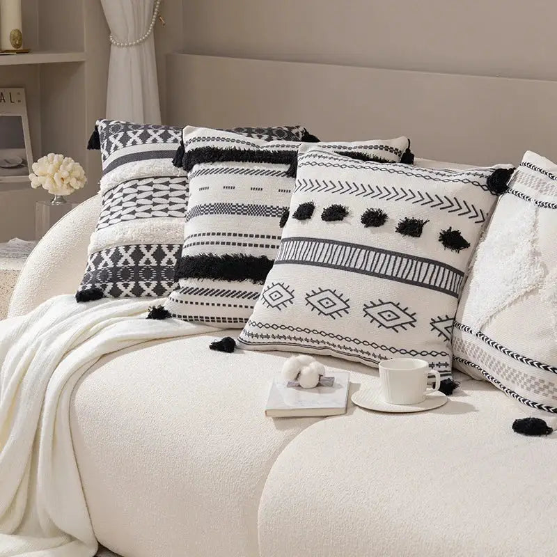 DecorBites™ Boho Tufted Fringed Black White Geometry Printed 45x45cm Pillowcase