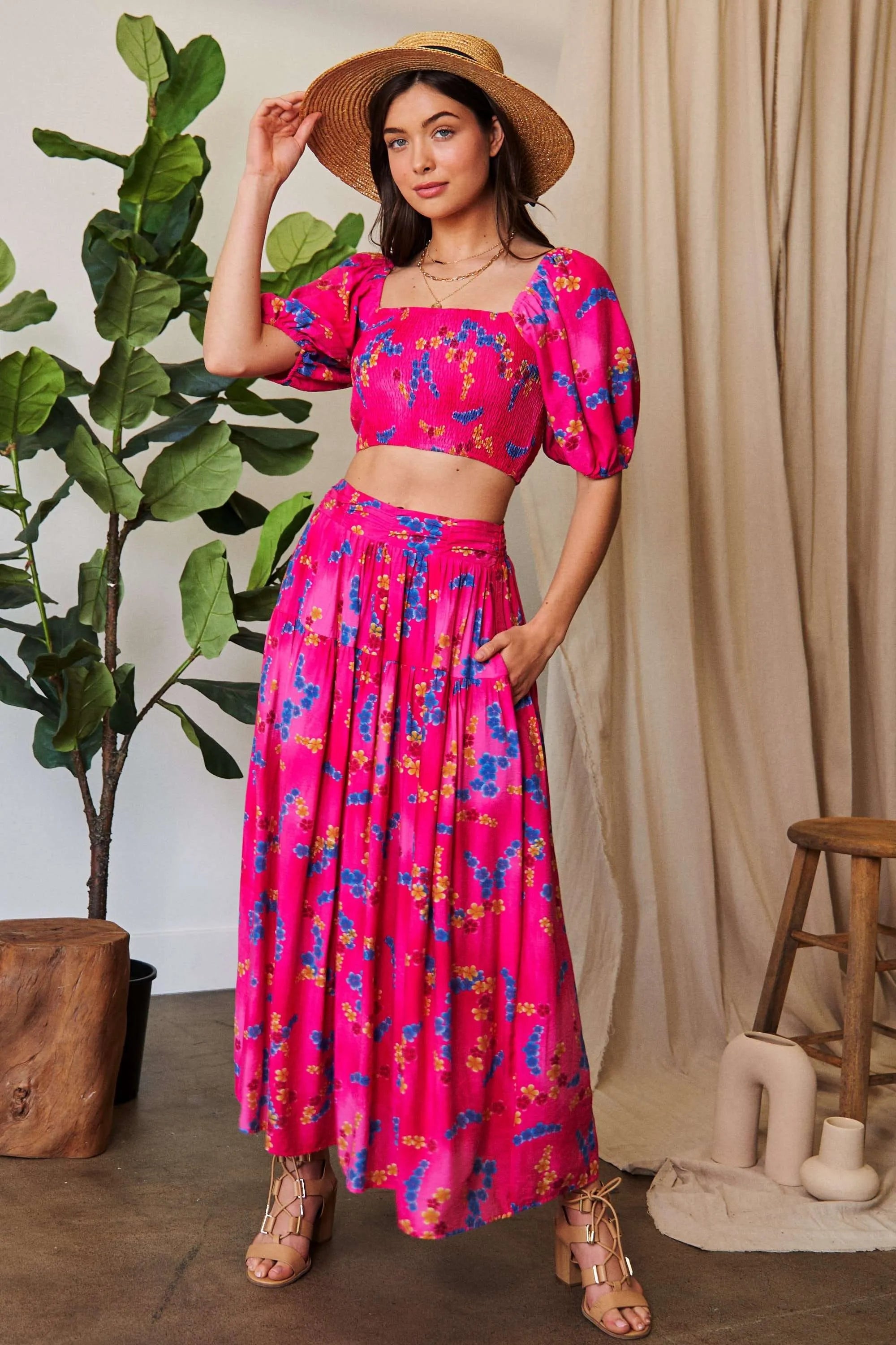 Davi & Dani Smocing Bodice Puff Short Sleeve Printed Crop Top