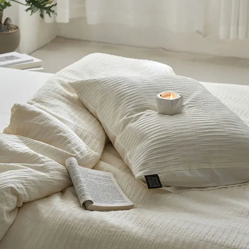 DecorBites™ 100% Cotton Foam Yarn Bedding Set with Solid Color Jacquard Design