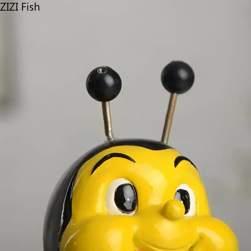 DecorBites™ Bee Resin Vase: Creative Cartoon Plant Pot for Cheerful Floral Arrangement