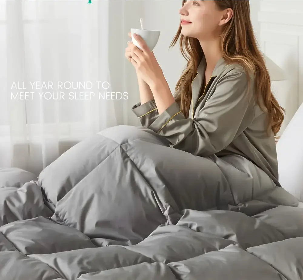 Plush white season lightweight goose down duvet insert bedroom