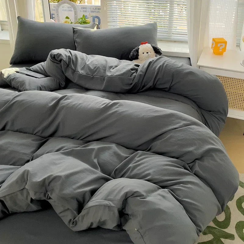 Cream cotton bedding set with duvet cover and toy for bedroom