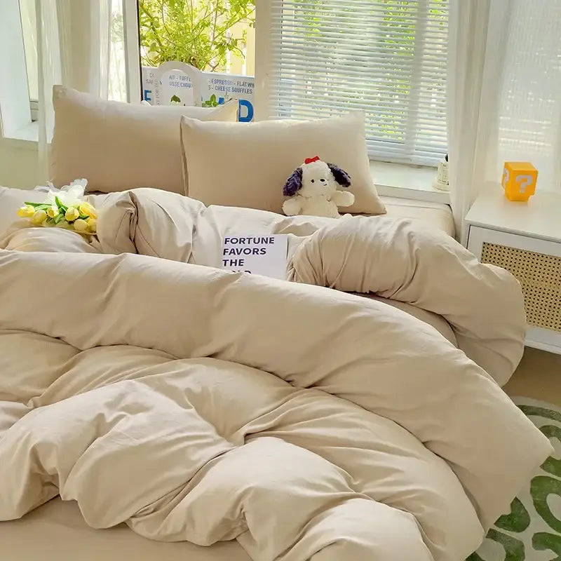 Cream cotton bedding set with duvet cover and toy for bedroom