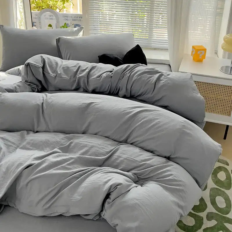 Cream cotton bedding set with duvet cover and toy for bedroom
