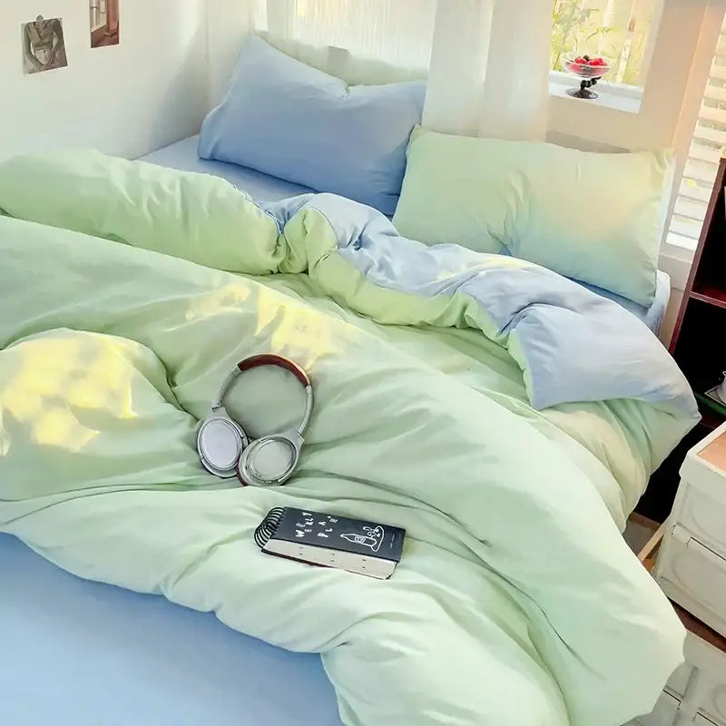 Cream cotton bedding set with duvet cover and toy for bedroom