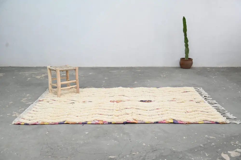 Handmade moroccan azilal rug cream zigzag bedroom decor
