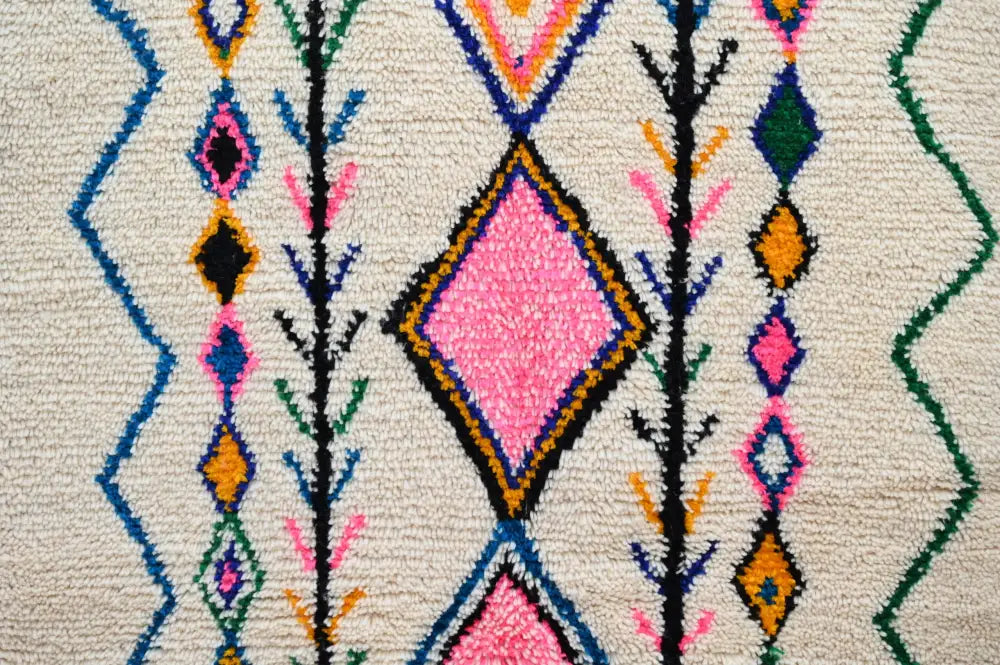 Handmade moroccan beige azilal rug bedroom geometric decor