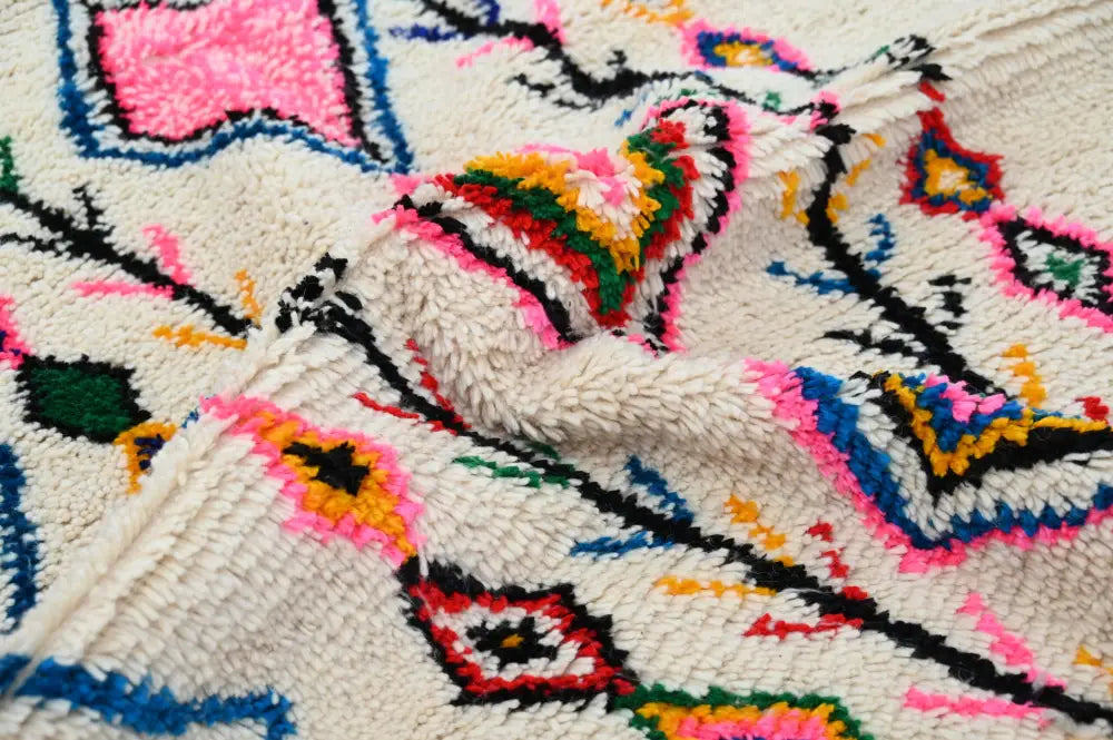 Handmade moroccan beige azilal rug bedroom geometric decor