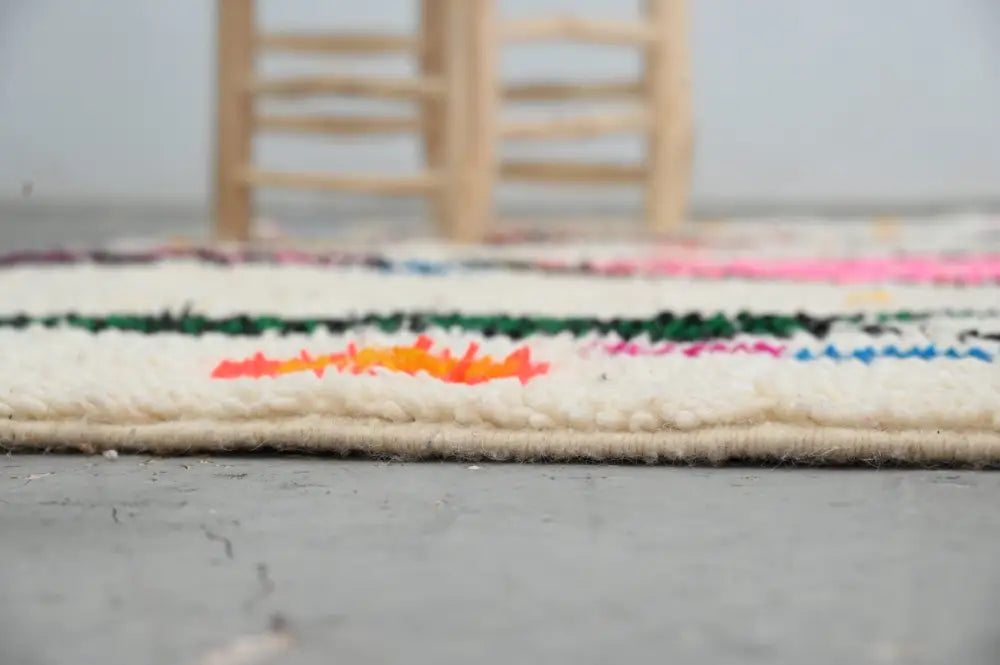 Beige and pink moroccan azilal rug bedroom geometric decor